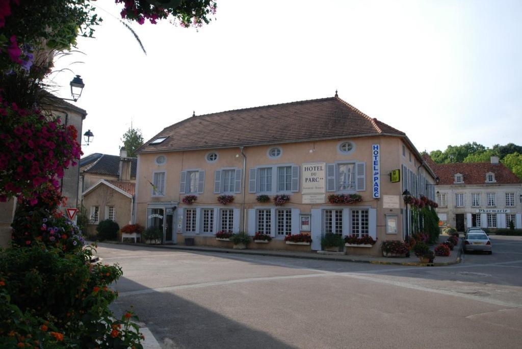 Hotel Restaurant Le Parc Arc-en-Barrois Kültér fotó